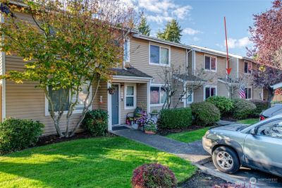 1202 - 23707 13th Place S, Townhouse with 2 bedrooms, 2 bathrooms and 1 parking in Des Moines WA | Image 2