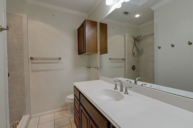 Primary full bathroom. | Image 14