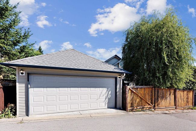 16556 60a Avenue, House other with 4 bedrooms, 2 bathrooms and 3 parking in Surrey BC | Image 35