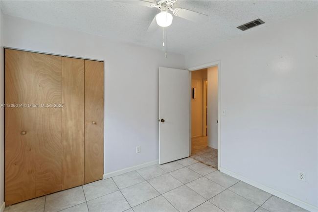961 Schumann Dr, House other with 3 bedrooms, 2 bathrooms and null parking in Sebastian FL | Image 9