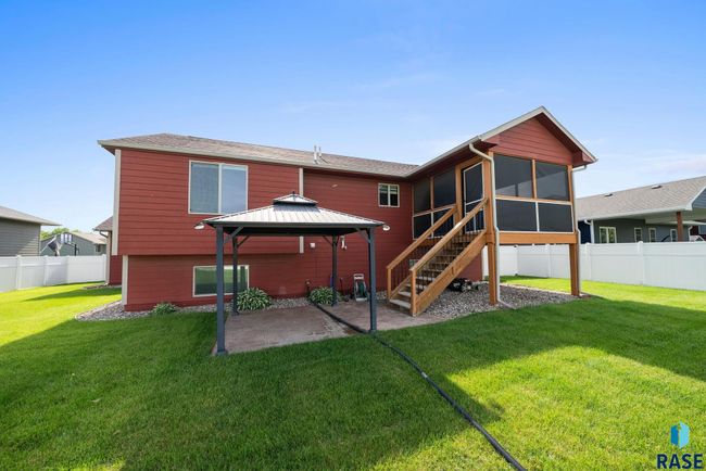 3101 S Dubuque Ave, House other with 4 bedrooms, 3 bathrooms and null parking in Sioux Falls SD | Image 4