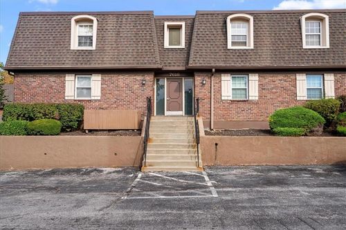 apt-310-7618 W 59th Ter, Overland Park, KS, 66202-4417 | Card Image