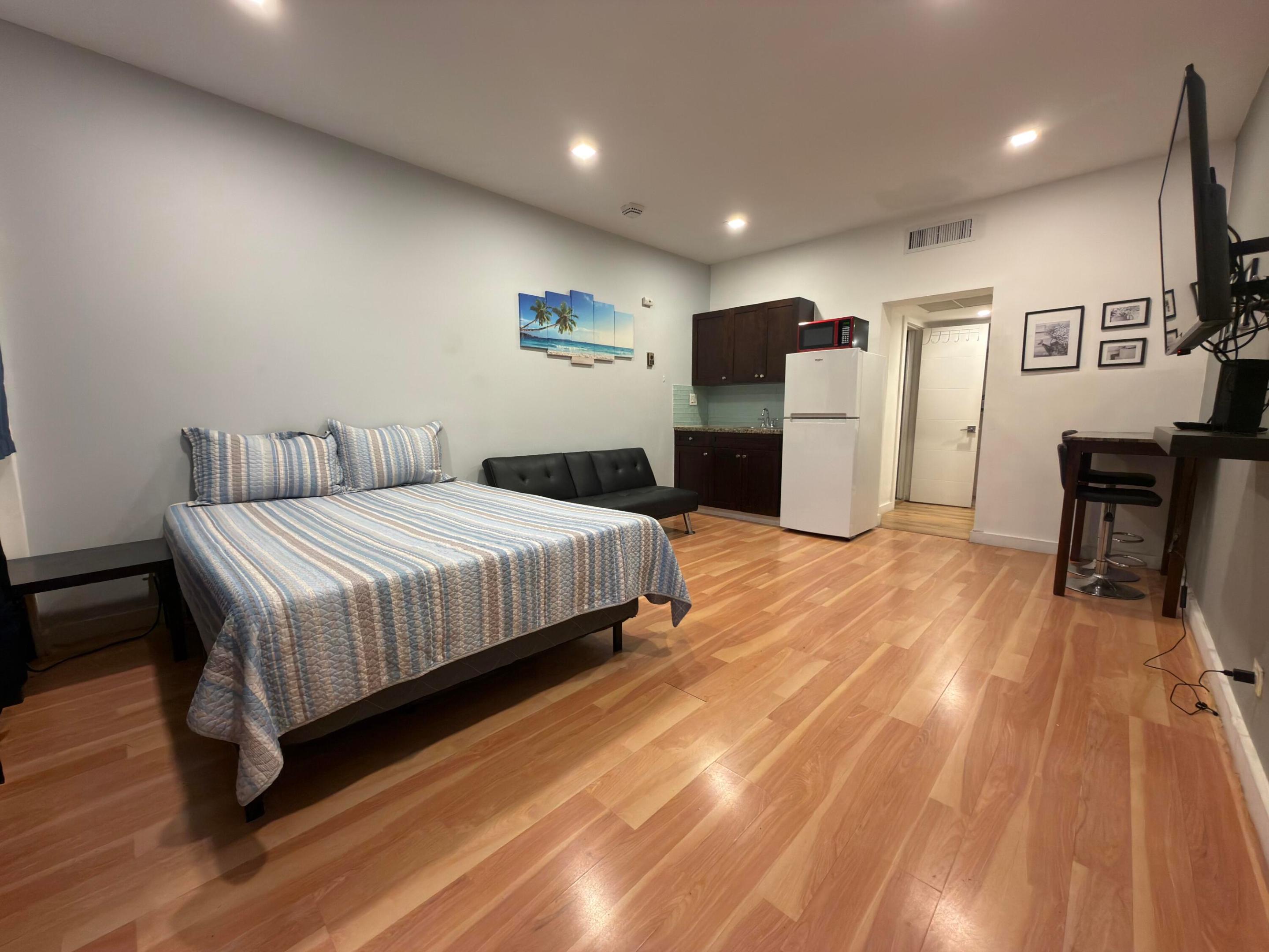 Residential in Hallandale Beach 5