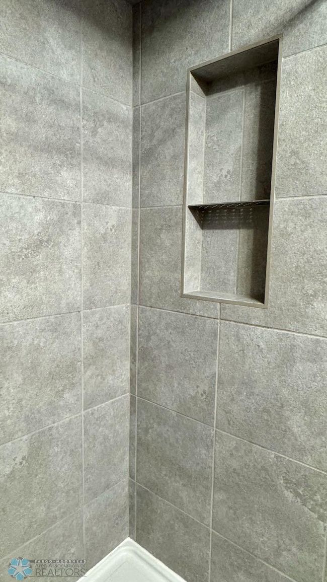 (23) Built In Shelves in Shower.jpeg | Image 23