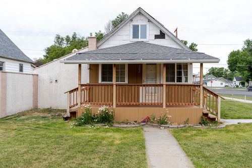 202 S 30th St, Billings, MT, 59101-4043 | Card Image