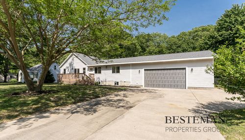 15384 164th Ave, Grand Haven, MI, 49417-2830 | Card Image