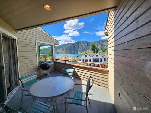 1 S 1st St, Chelan, WA, 98816 | Card Image