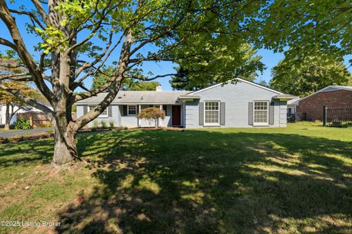 8605 Whipps Bend Rd, Bellemeade, KY, 40222-4513 | Card Image