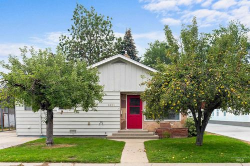 1321 S Jackson St, Boise, ID, 83705-2914 | Card Image