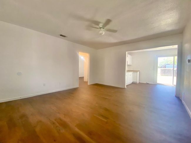 517 54 Th St, House other with 2 bedrooms, 1 bathrooms and null parking in Lubbock TX | Image 5