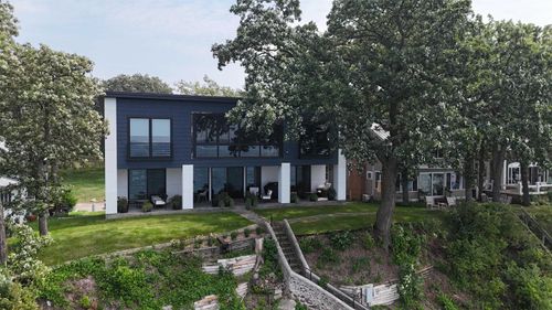 3009 Lakeshore Dr, Okoboji, IA, 51355 | Card Image