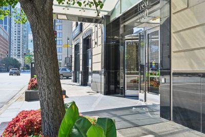 3005 - 1160 S Michigan Avenue, Condo with 2 bedrooms, 2 bathrooms and 1 parking in Chicago IL | Image 3