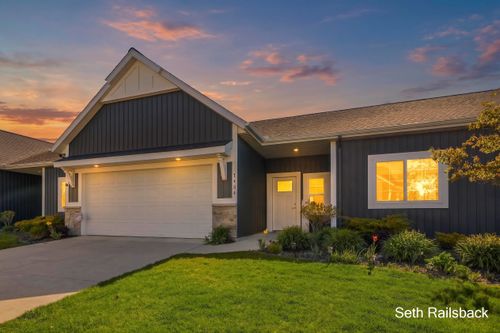 7484 Hardwood St Se, Caledonia, MI, 49316-8090 | Card Image