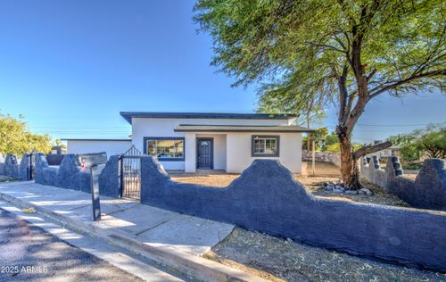 206 2nd Ave E, Buckeye, AZ, 85326-1202 | Card Image