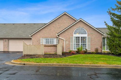 8482 Taylor Chase Dr, Reynoldsburg, OH, 43068-6133 | Card Image