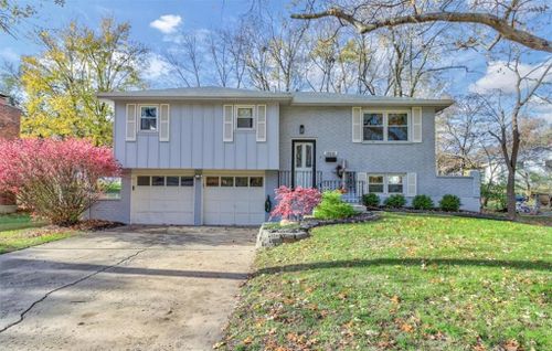 10618 St Catherines Lane, Kansas City, MO, 64137 | Card Image