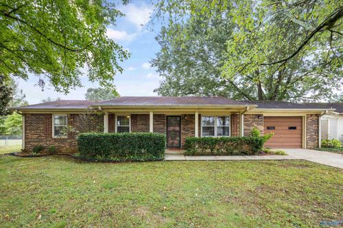 134 Alpha Ln, Huntsville, AL, 35811-8846 | Card Image