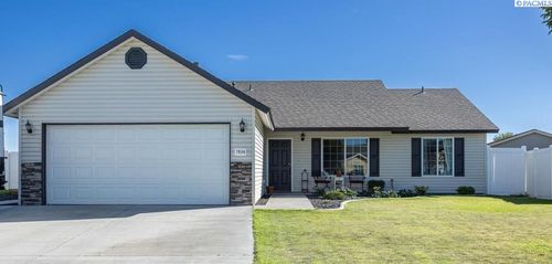 7820 Salmon Dr, Pasco, WA, 99301-6818 | Card Image