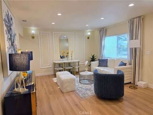 18719 Bassett St, Reseda, CA, 91335-4021 | Card Image