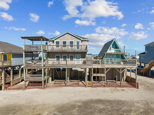 111 Beach Dr, Surfside Beach, TX, 77541-7941 | Card Image