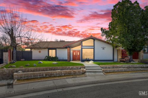 403 Alpine St, Taft, CA, 93268-2604 | Card Image