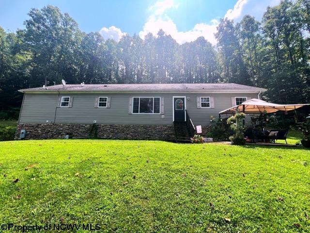 Hideaway Ln, Fairmont, WV 26554