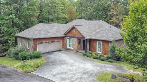 10 Quiet Place Lane, Clayton, GA, 30525 | Card Image