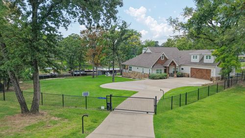 65 Hillcrest Dr, Tool, TX, 75143-8441 | Card Image