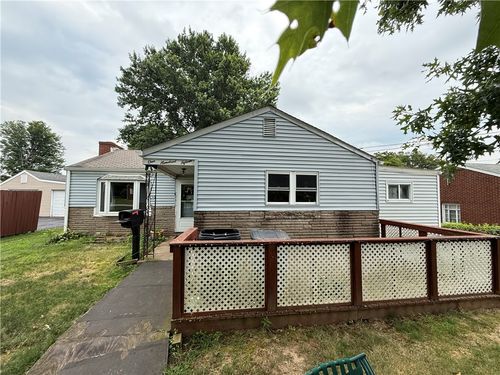 115 Madison Dr, Lower Burrell, PA, 15068-3100 | Card Image