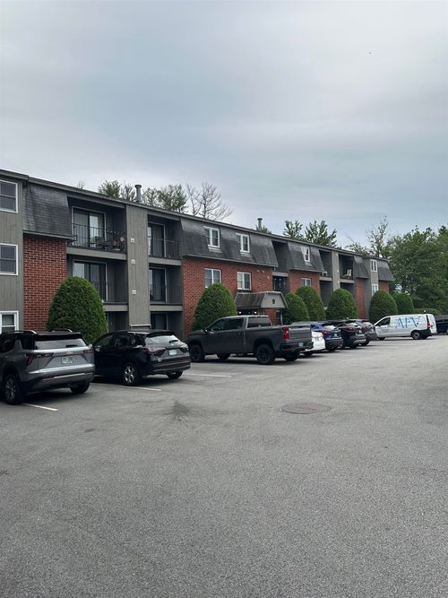 apt-69-9 Blackstone Dr, Nashua, NH, 03063-5049 | Card Image