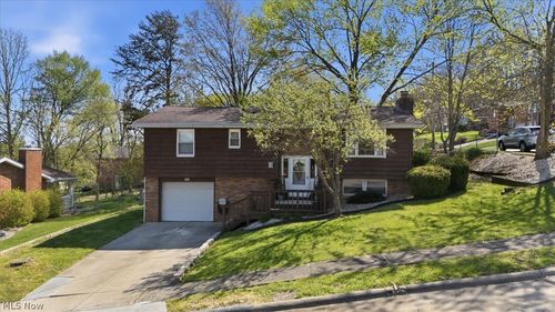 2609 David Lee Dr, Parkersburg, WV, 26101-7121 | Card Image