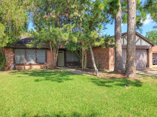 9415 Beckford Dr, Houston, TX, 77099-2218 | Card Image