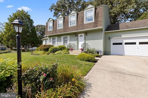 220 Harbor Dr, SEVERNA PARK, MD, 21146-1319 | Card Image