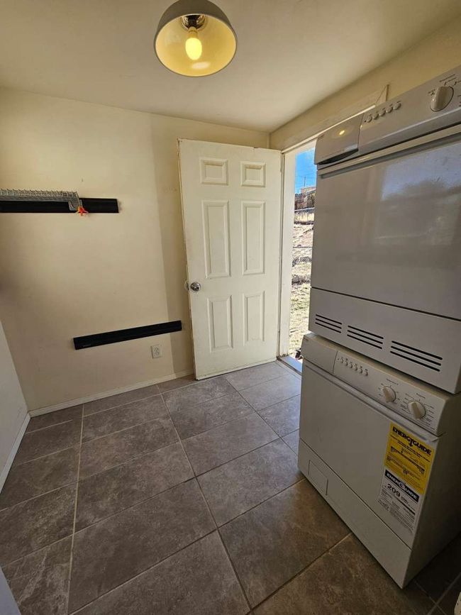 3546 Questa Dr, House other with 2 bedrooms, 1 bathrooms and 2 parking in Los Alamos NM | Image 8