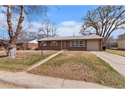 818 S Grape St, Denver, CO, 80246-2332 | Card Image