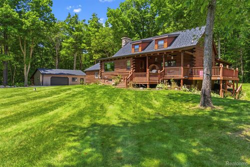 3656 Stanley Rd, Columbiaville, MI, 48421-9349 | Card Image