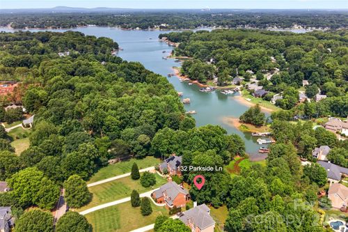 132 Parkside Ln, Mooresville, NC, 28117-8700 | Card Image