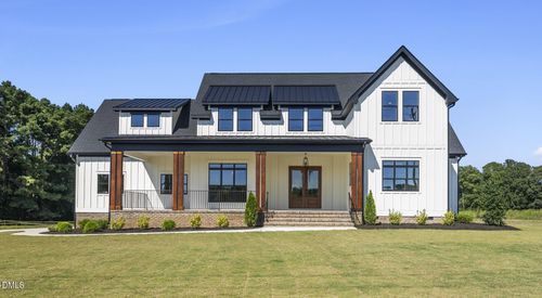 2560 Lassiter Rd, Four Oaks, NC, 27524-9417 | Card Image