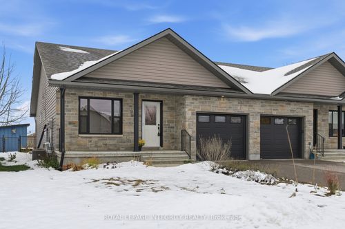 313 Napier Lane, Almonte, ON, K0A1A0 | Card Image