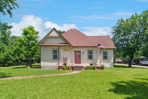 1102 W 12th St, Bonham, TX, 75418-2830 | Card Image