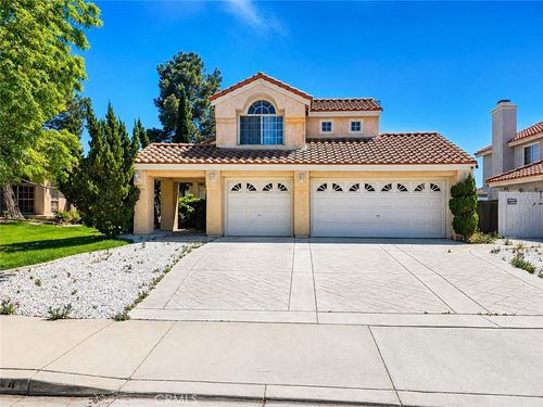 6044 Catalina, Palmdale, CA, 93552 | Card Image