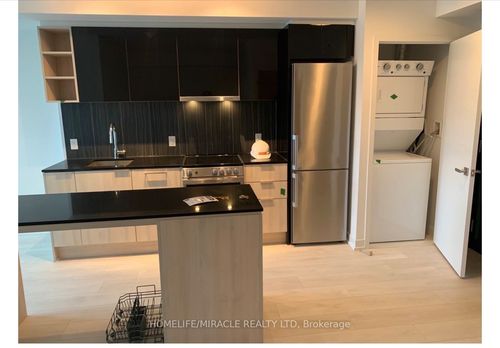 335-31 Tippett Rd, Toronto, ON, M3H0C8 | Card Image