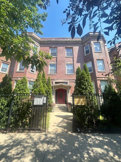 apt-2n-5615 S Calumet Ave, Chicago, IL, 60637-1395 | Card Image