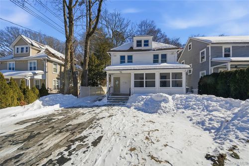 29 Grove St, Mount Kisco, NY, 10549-2905 | Card Image
