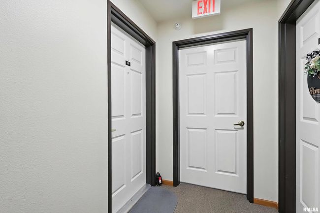 UNIT-203 - 209 E Price St, Condo with 2 bedrooms, 2 bathrooms and null parking in Eldridge IA | Image 23