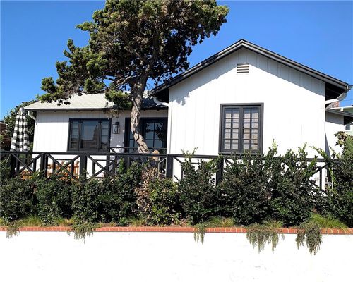 31695 Seacliff Dr, Laguna Beach, CA, 92651-7001 | Card Image
