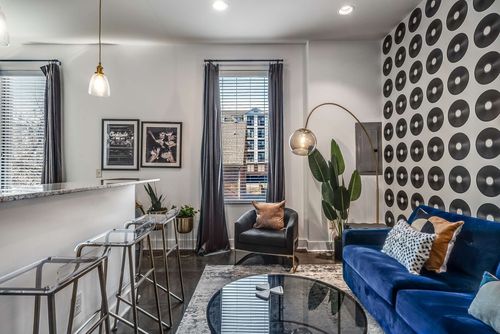 apt-201-210 30th Ave N, Nashville, TN, 37203-1547 | Card Image