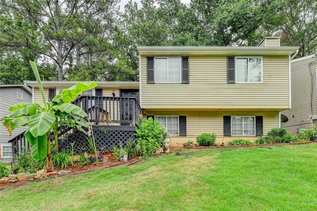 Countydown Ln, Stone Mountain, GA 30088