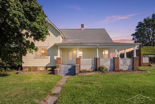 20 W Hotchkiss Rd, Bay City, MI, 48706-9799 | Card Image