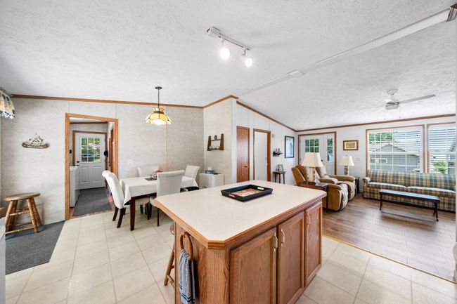 61738 Lake View Dr, House other with 3 bedrooms, 2 bathrooms and null parking in Cassopolis MI | Image 15
